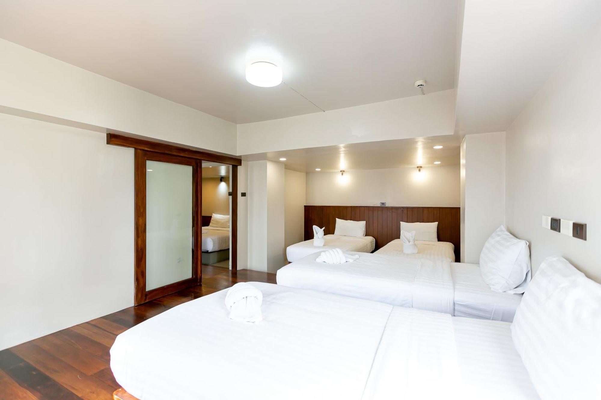 A Room Bangkok Sathorn Екстер'єр фото