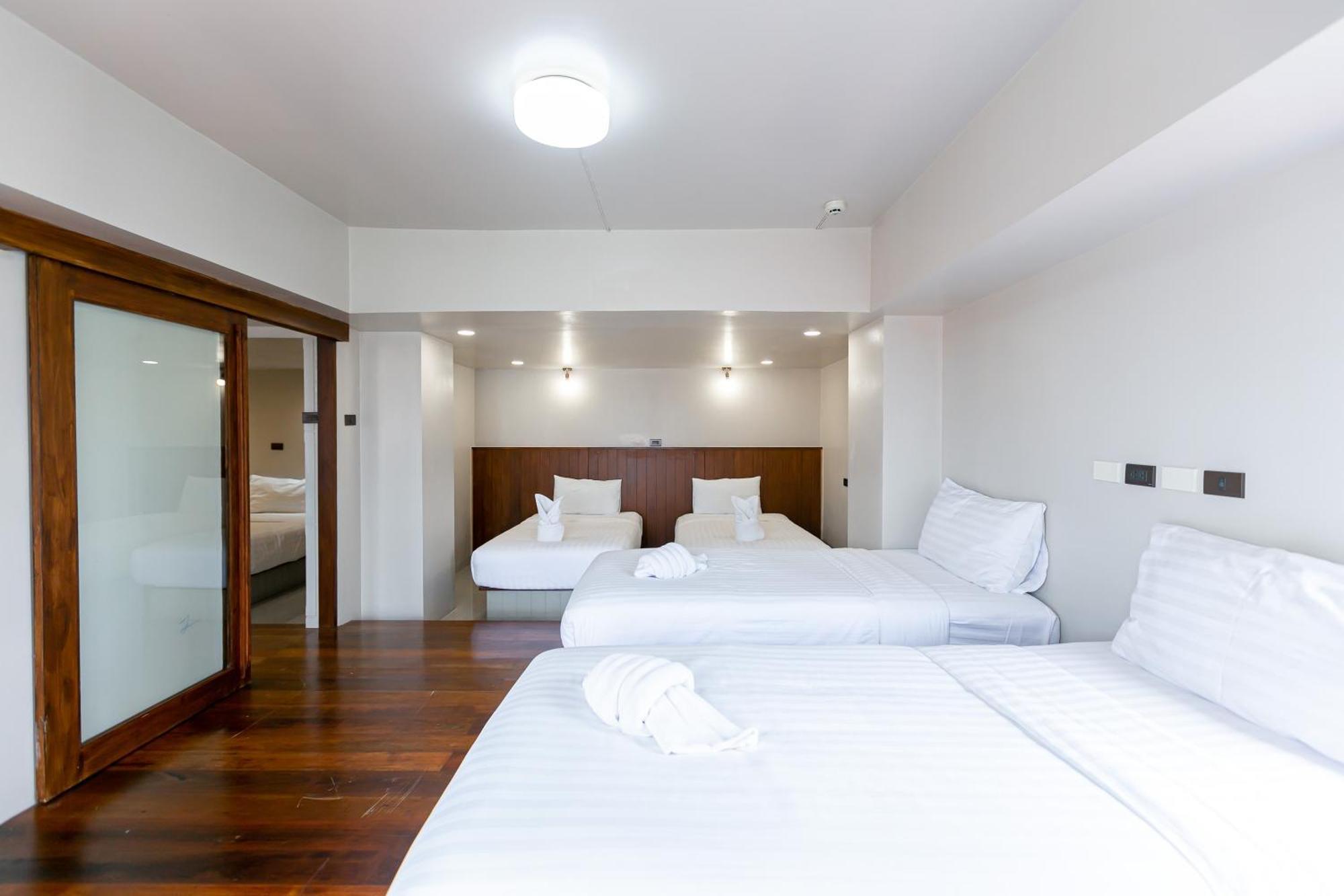A Room Bangkok Sathorn Екстер'єр фото