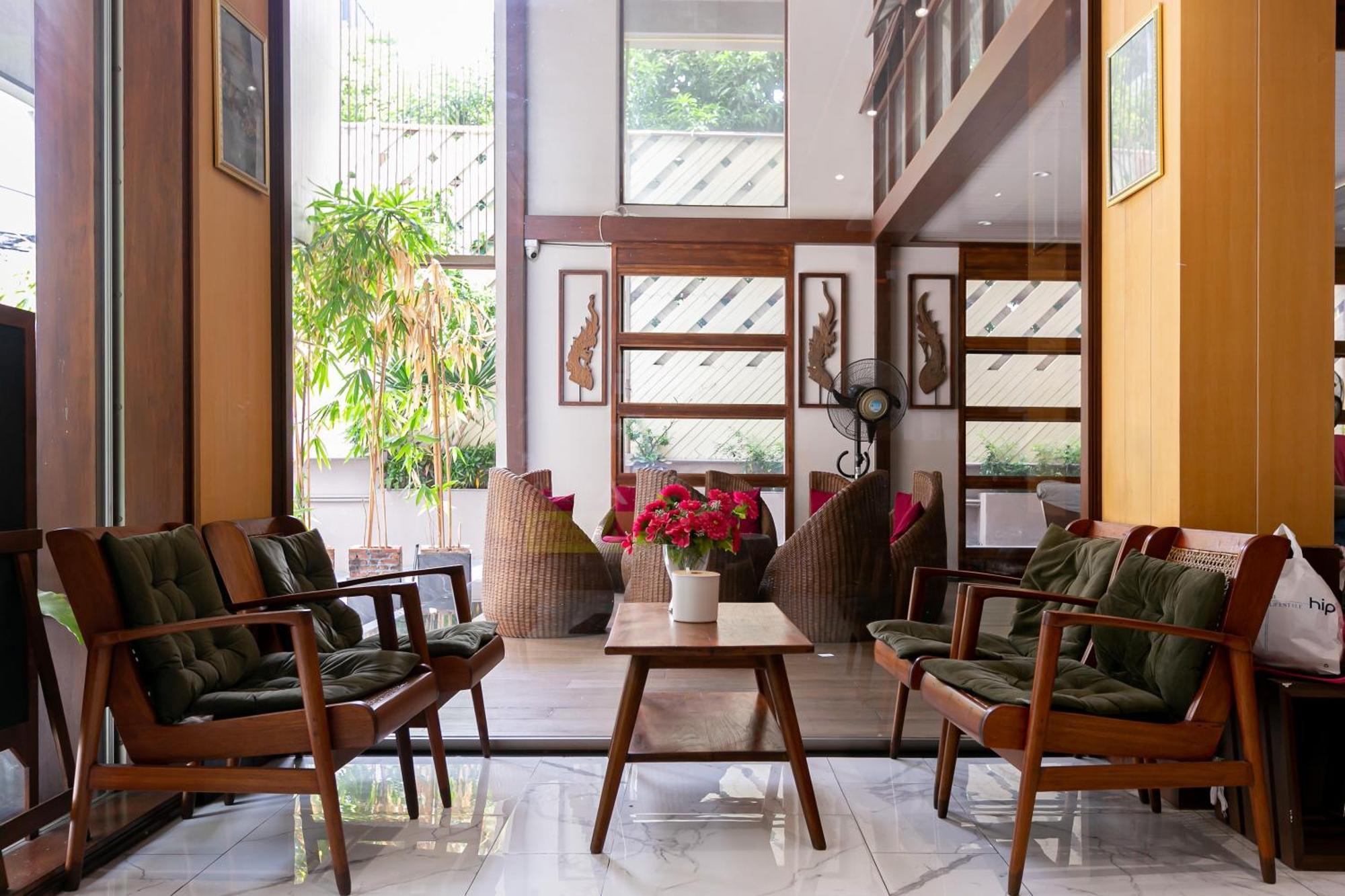 A Room Bangkok Sathorn Екстер'єр фото